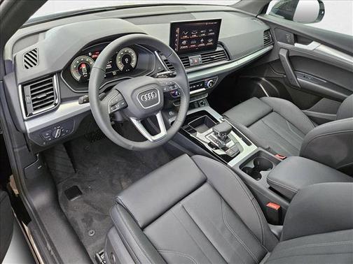 2025 Audi Q5 45 S line Premium