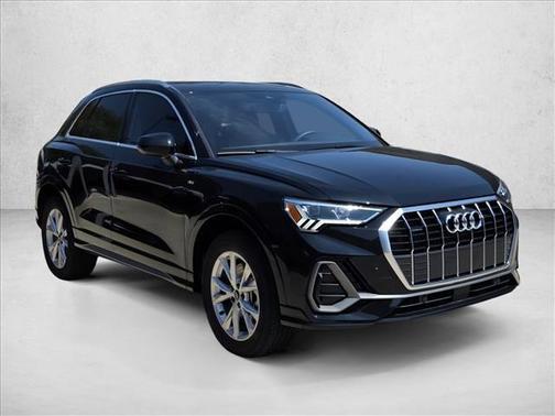2025 Audi Q3 Premium 45 TFSI S line quattro Tiptronic