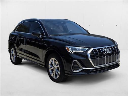 2025 Audi Q3 Premium 45 TFSI S line quattro Tiptronic
