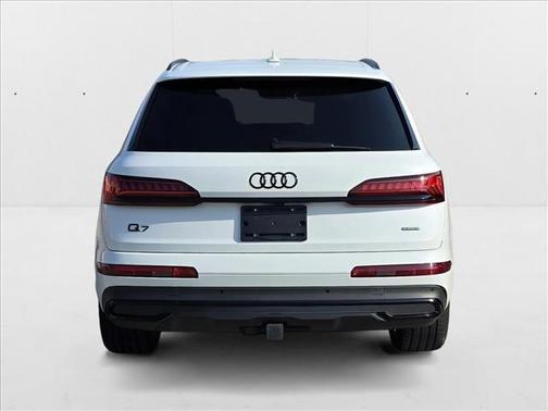 2022 Audi Q7 55 Premium Plus