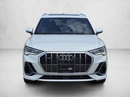 2024 Audi Q3 Premium 45 TFSI S line quattro Tiptronic