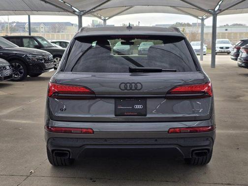 2025 Audi Q7 45 Premium Plus