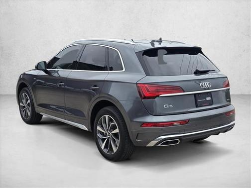 Daytona Gray Pearl Effect 2023 Audi Q5 45 S line Premium
