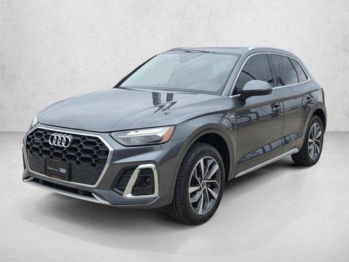 Daytona Gray Pearl Effect 2023 Audi Q5 45 S line Premium