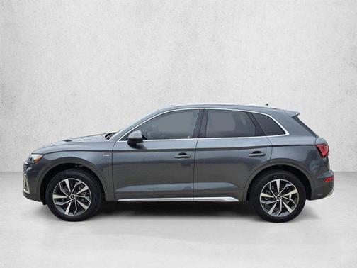 Daytona Gray Pearl Effect 2023 Audi Q5 45 S line Premium