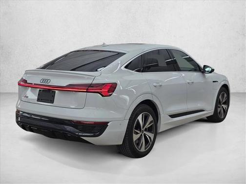 2024 Audi Q8 e-tron Premium Plus