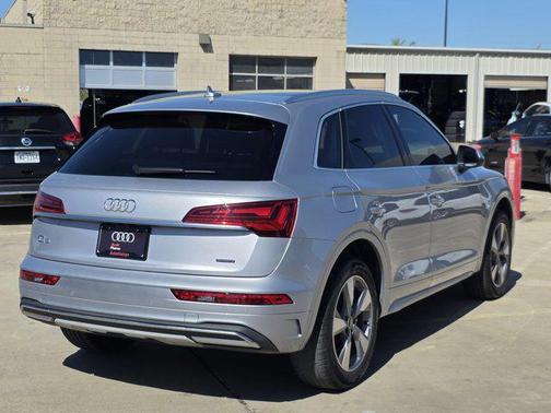 2023 Audi Q5 40 Premium