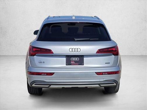 Florett Silver Metallic 2023 Audi Q5 40 Premium
