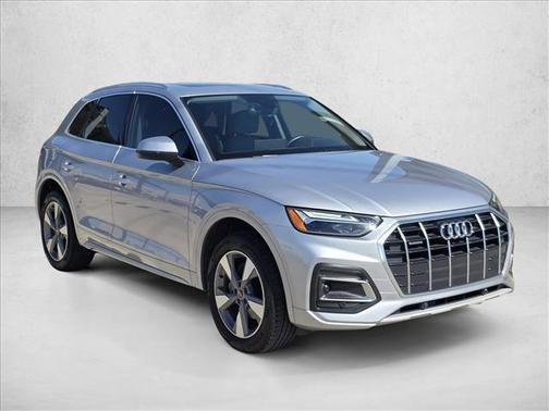Florett Silver Metallic 2023 Audi Q5 40 Premium