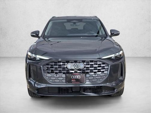 Tambora Gray Metallic 2026 Audi Q5 Premium Plus