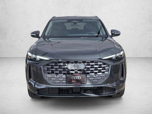 Tambora Gray Metallic 2026 Audi Q5 Premium Plus
