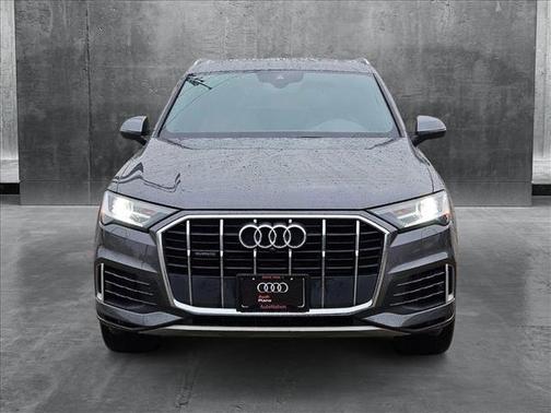 2020 Audi Q7 55 Premium Plus