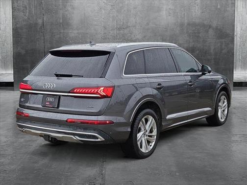 2020 Audi Q7 55 Premium Plus