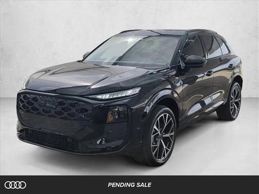 Mythos Black Metallic 2026 Audi Q3 TFSI quattro S tronic