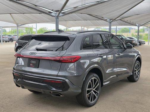 Daytona Gray Metallic 2026 Audi Q5 Premium Plus TFSI quattro S tronic