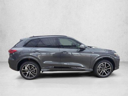 Daytona Gray Metallic 2026 Audi Q5 Premium Plus TFSI quattro S tronic