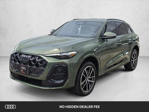District Green Metallic 2026 Audi Q5 Premium Plus TFSI quattro S tronic
