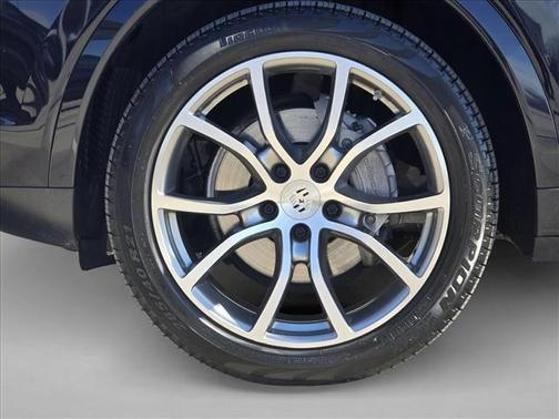 2019 Porsche Cayenne Cayenne