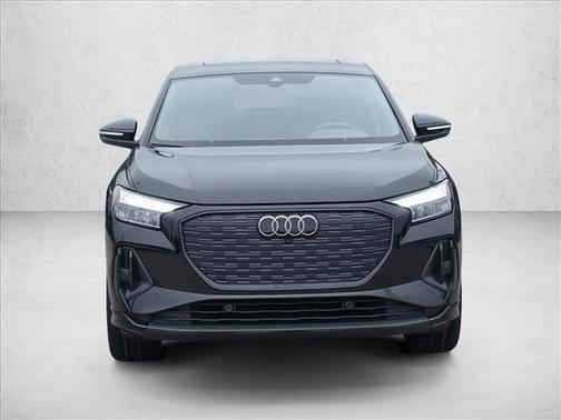 Mythos Black Metallic 2023 Audi Q4 e-tron Premium 50 quattro