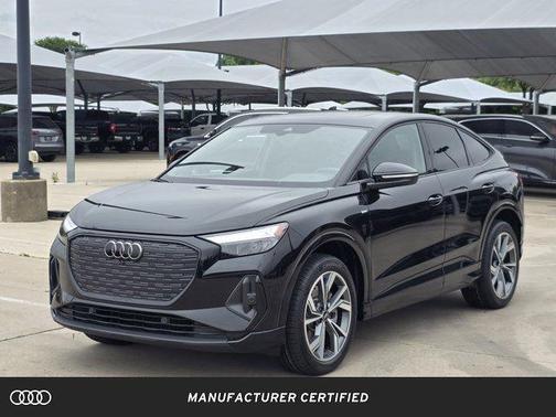 Mythos Black Metallic 2023 Audi Q4 e-tron Premium 50 quattro