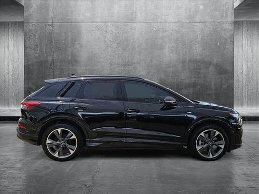 2024 Audi Q4 e-tron Premium Plus 55 quattro