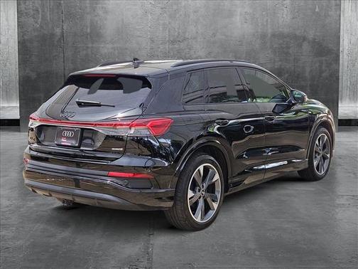 2024 Audi Q4 e-tron Premium Plus 55 quattro