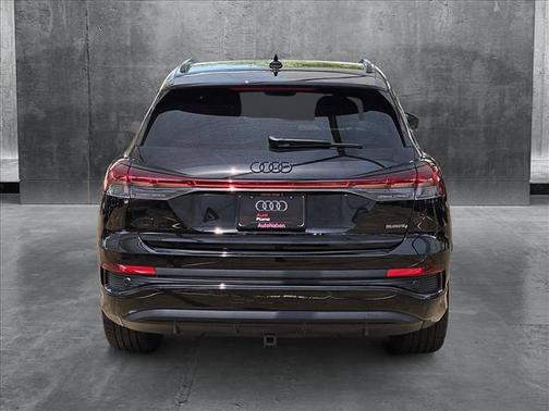 2024 Audi Q4 e-tron Premium Plus 55 quattro