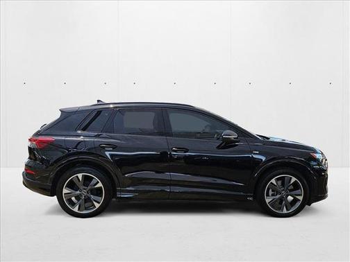 2024 Audi Q4 e-tron Premium Plus 55 quattro