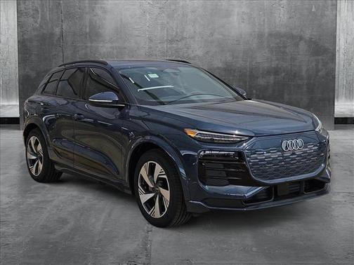 2025 Audi Q6 e-tron Prestige quattro