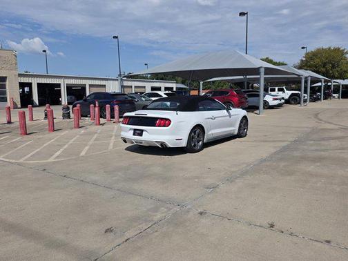 2016 Ford Mustang V6