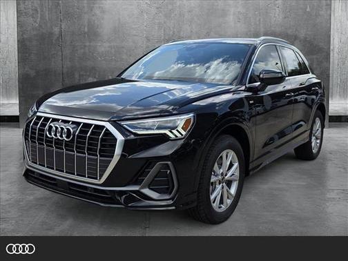 2025 Audi Q3 Premium 45 TFSI S line quattro Tiptronic
