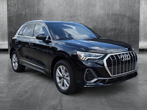 2025 Audi Q3 Premium 45 TFSI S line quattro Tiptronic