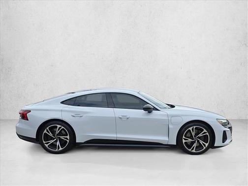 2022 Audi e-tron GT Premium Plus