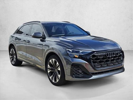 Daytona Gray Pearl Effect 2026 Audi Q8 55 Premium Plus