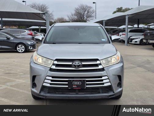 2017 Toyota Highlander LE I4