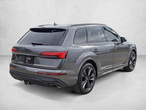 2026 Audi Q7 55 Premium Plus