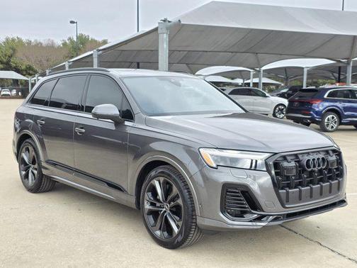 2026 Audi Q7 55 Premium Plus