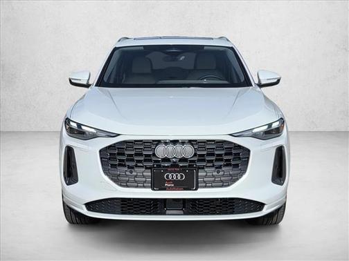 2025 Audi Q5 Premium TFSI quattro S tronic