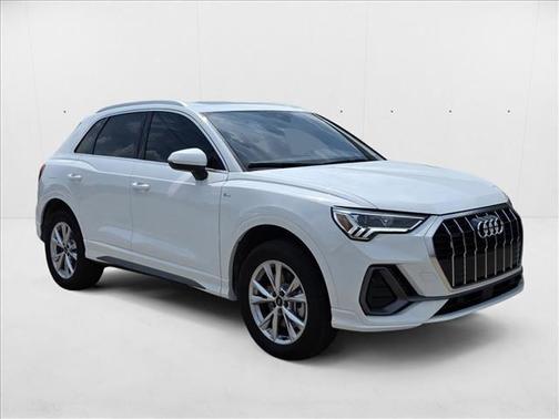 2025 Audi Q3 Premium 45 TFSI S line quattro Tiptronic