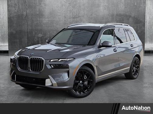 2025 BMW X7 xDrive40i
