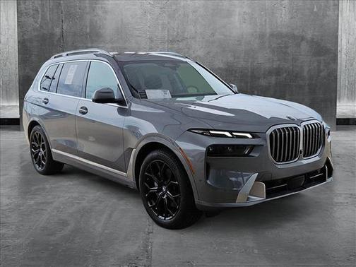 2025 BMW X7 xDrive40i