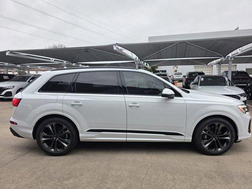 2026 Audi Q7 55 Premium Plus