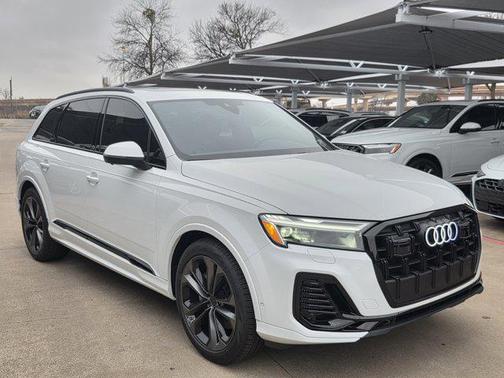 2026 Audi Q7 55 Premium Plus