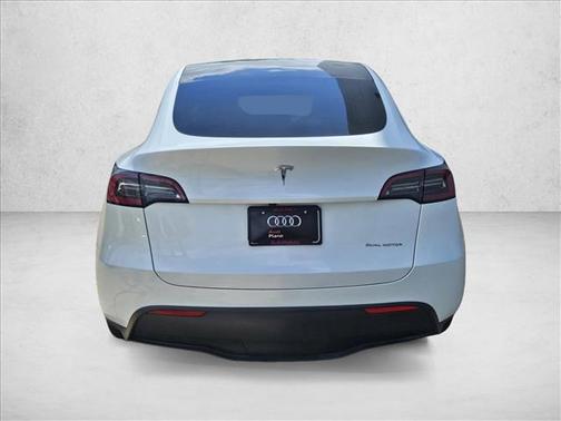 Pearl White Multi-Coat 2025 Tesla Model Y Long Range Dual Motor All-Wheel Drive