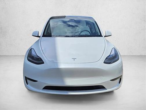 Pearl White Multi-Coat 2025 Tesla Model Y Long Range Dual Motor All-Wheel Drive