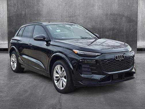 2025 Audi Q6 e-tron Premium Plus