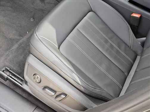 2025 Audi Q5 40 Premium