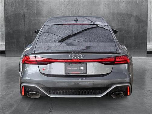 2024 Audi RS 7 4.0T Performance