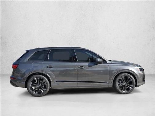 2026 Audi Q7 55 Premium Plus