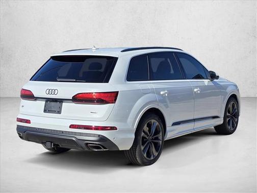 2026 Audi Q7 55 Premium Plus
